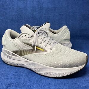 Brooks Adrenaline GTS 24 Mens 13 Wide Shoes Gray Running Sneaker 1104372E084